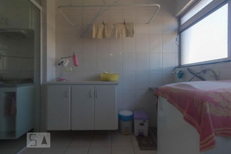 Apartamento à venda com 98m², 3 quartos e 1 vagaÁrea de Serviço