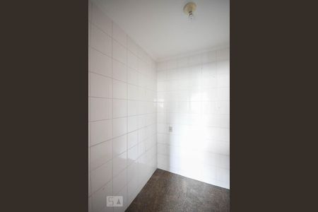 Apartamento à venda com 622m², 4 quartos e 4 vagas Apartamento à venda com 622m², 4 quartos e 4 vagasDespensa 2