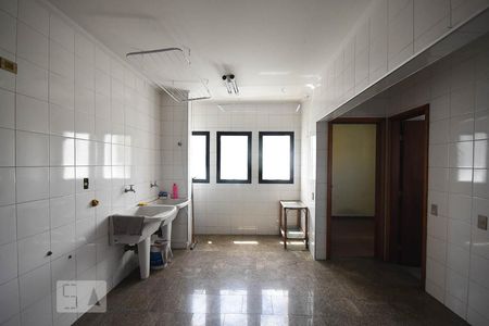 Apartamento à venda com 622m², 4 quartos e 4 vagas Apartamento à venda com 622m², 4 quartos e 4 vagasÁrea de Serviço