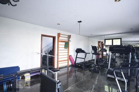 Apartamento à venda com 622m², 4 quartos e 4 vagas Apartamento à venda com 622m², 4 quartos e 4 vagasAcademia