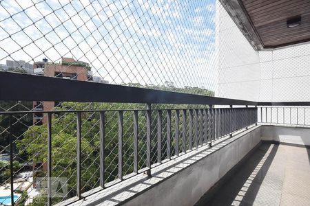 Apartamento à venda com 622m², 4 quartos e 4 vagas Apartamento à venda com 622m², 4 quartos e 4 vagasVaranda da Suíte 3