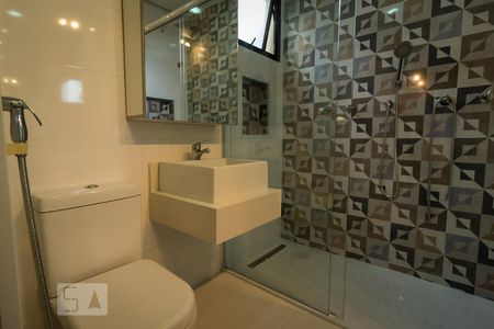 Apartamento para alugar com 136m², 3 quartos e 3 vagas Apartamento para alugar com 136m², 3 quartos e 3 vagasBanheiro da Suíte