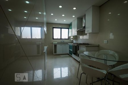 Apartamento para alugar com 136m², 3 quartos e 3 vagas Apartamento para alugar com 136m², 3 quartos e 3 vagasCozinha