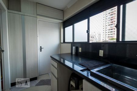 Apartamento para alugar com 136m², 3 quartos e 3 vagas Apartamento para alugar com 136m², 3 quartos e 3 vagasÁrea de Serviço