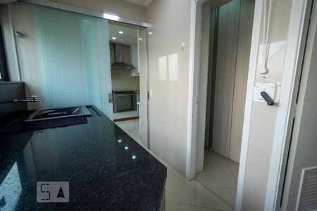 Apartamento para alugar com 136m², 3 quartos e 3 vagas Apartamento para alugar com 136m², 3 quartos e 3 vagasÁrea de Serviço