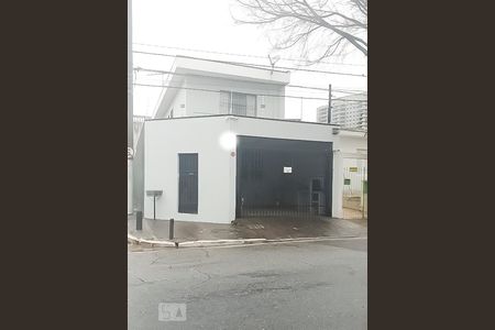 Casa à venda com 235m², 3 quartos e 2 vagasFrente Imovel