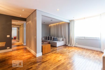 Sala de apartamento para alugar com 2 quartos, 110m² em Jardim Europa, São Paulo