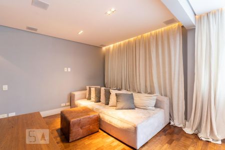 Sala de apartamento para alugar com 2 quartos, 110m² em Jardim Europa, São Paulo