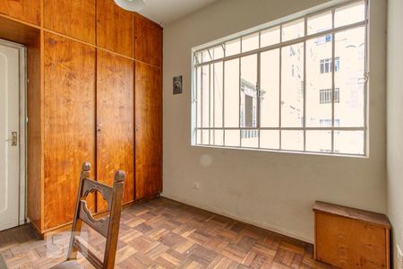 Quarto 1 de apartamento para alugar com 3 quartos, 130m² em Centro, Curitiba