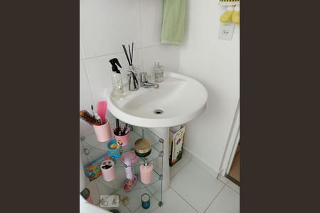 banheiro de apartamento para alugar com 2 quartos, 58m² em Jardim Amazonas, Campinas