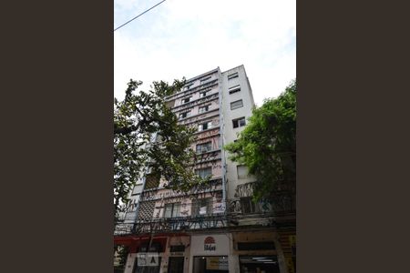 Apartamento para alugar com 73m², 2 quartos e sem vagaFachada