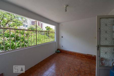 Casa à venda com 45m², 1 quarto e 1 vagaÁrea de Serviço