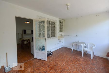 Casa à venda com 45m², 1 quarto e 1 vagaÁrea de Serviço
