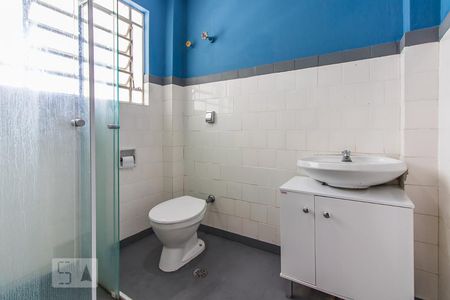 Banheiro de kitnet/studio para alugar com 1 quarto, 38m² em Vila Buarque, São Paulo