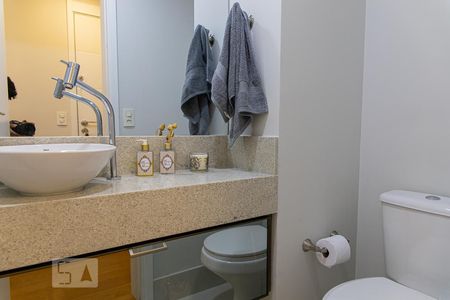 Lavabo de apartamento para alugar com 1 quarto, 49m² em Centro, São Paulo