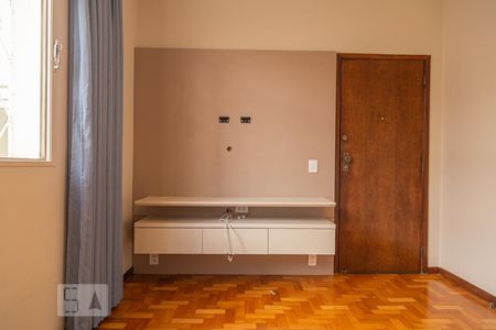 Sala 1 de apartamento para alugar com 3 quartos, 90m² em Carmo, Belo Horizonte