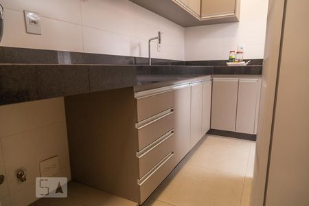 Apartamento para alugar com 90m², 3 quartos e 1 vagaArmário do Cozinha