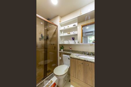 Apartamento à venda com 97m², 3 quartos e 1 vagaBanheiro da Suíte