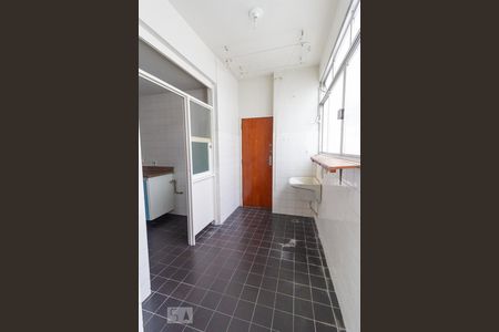 Apartamento para alugar com 69m², 2 quartos e 1 vagaDetalhe da area de serviço