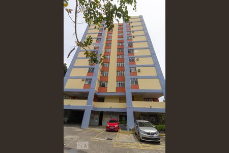 Apartamento para alugar com 69m², 2 quartos e 1 vagaFachada