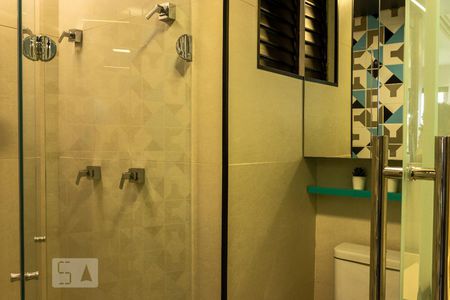 Banheiro de apartamento para alugar com 1 quarto, 37m² em Asa Norte , Brasília