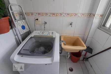 Apartamento à venda com 72m², 2 quartos e 1 vaga Apartamento à venda com 72m², 2 quartos e 1 vagaÁrea de Serviço