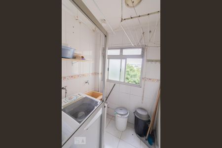 Apartamento à venda com 72m², 2 quartos e 1 vaga Apartamento à venda com 72m², 2 quartos e 1 vagaÁrea de Serviço