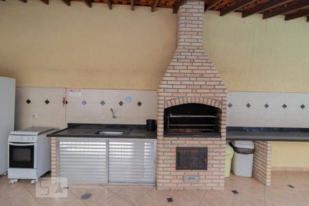 Apartamento à venda com 72m², 2 quartos e 1 vaga Apartamento à venda com 72m², 2 quartos e 1 vagaÁrea comum - Churrasqueira