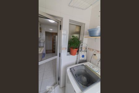 Apartamento à venda com 72m², 2 quartos e 1 vaga Apartamento à venda com 72m², 2 quartos e 1 vagaÁrea de Serviço