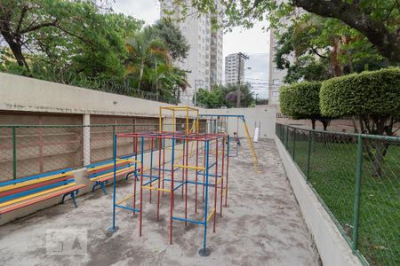 Apartamento à venda com 72m², 2 quartos e 1 vaga Apartamento à venda com 72m², 2 quartos e 1 vagaÁrea Comum - Playground