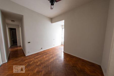 Sala de apartamento para alugar com 2 quartos, 68m² em Flamengo, Rio de Janeiro