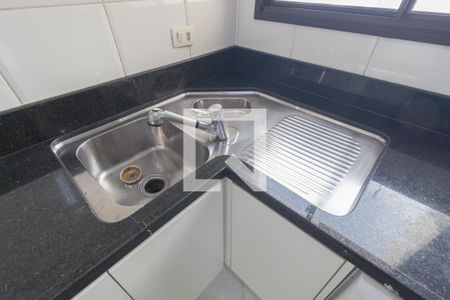 Apartamento à venda com 107m², 4 quartos e 2 vagasCozinha