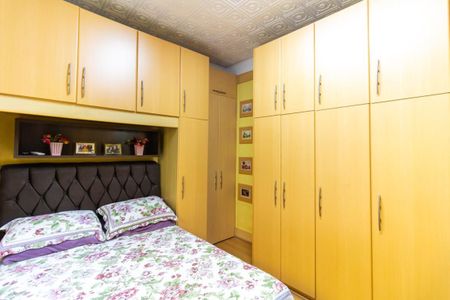 Suíte de casa à venda com 2 quartos, 70m² em Parque Vitoria, São Paulo