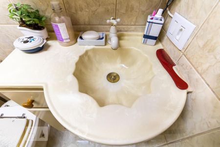 Casa à venda com 70m², 2 quartos e 2 vagasBanheiro da Suíte