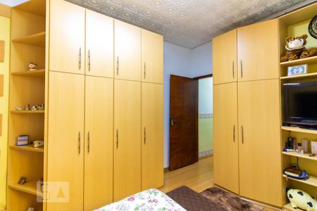 Suíte de casa à venda com 2 quartos, 70m² em Parque Vitoria, São Paulo