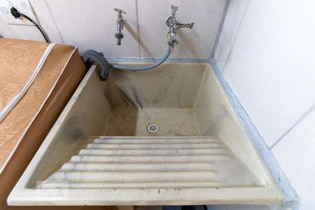 Casa à venda com 70m², 2 quartos e 2 vagasÁrea de Serviço