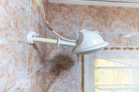 Casa à venda com 70m², 2 quartos e 2 vagasBanheiro