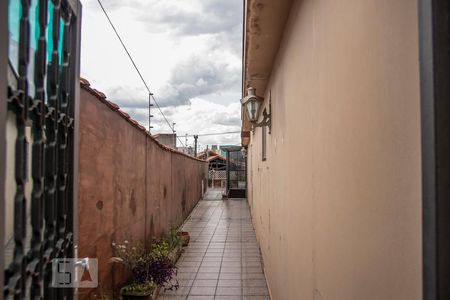 Casa à venda com 175m², 6 quartos e 5 vagasCorredor Externo