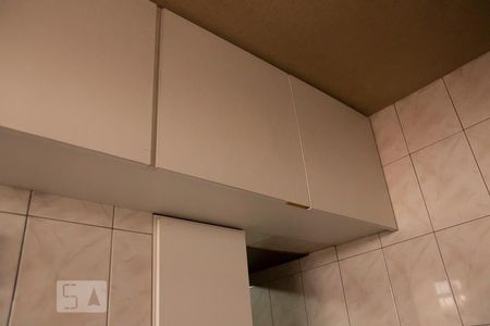 Casa à venda com 175m², 6 quartos e 5 vagasBanheiro Suíte 1