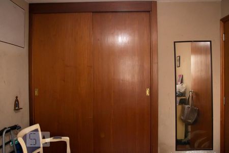 Casa à venda com 175m², 6 quartos e 5 vagasDormitório 2