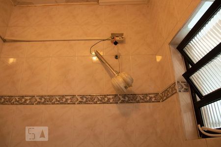 Casa à venda com 175m², 6 quartos e 5 vagasBanheiro Externo 1