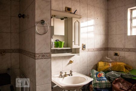 Casa à venda com 175m², 6 quartos e 5 vagasBanheiro Suíte 1