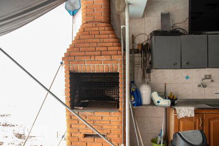 Casa à venda com 175m², 6 quartos e 5 vagasChurrasqueira