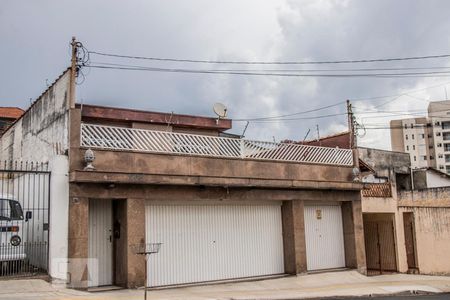 Casa à venda com 175m², 6 quartos e 5 vagasFachada