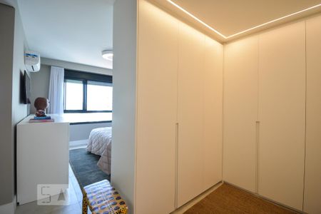Closet de apartamento para alugar com 1 quarto, 101m² em Sumarezinho, São Paulo