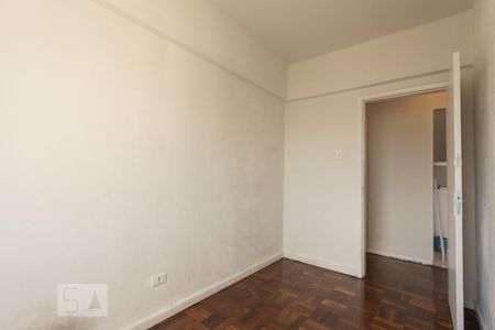 Quarto 1 de apartamento para alugar com 2 quartos, 71m² em Centro, Curitiba