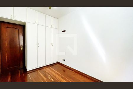 Quarto 2 de casa à venda com 3 quartos, 181m² em Jardim Santa Mena, Guarulhos