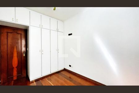 Quarto 1 de casa à venda com 3 quartos, 181m² em Jardim Santa Mena, Guarulhos