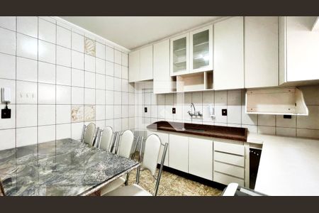 Cozinha de casa à venda com 3 quartos, 181m² em Jardim Santa Mena, Guarulhos