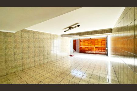 Garagem de casa à venda com 3 quartos, 181m² em Jardim Santa Mena, Guarulhos